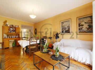 Departamento · 82m² · 4 Ambientes · Venta Departamento 4 Ambientes con Balcón