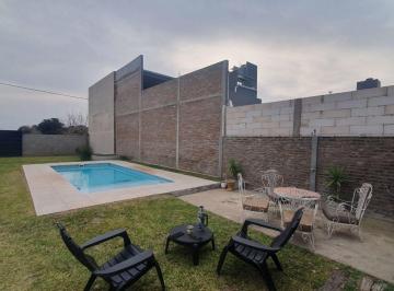 Casa · 115m² · 2 Ambientes · 2 Cocheras · Venta Casa 1 Dorm - Fin de Semana - Apta Credito