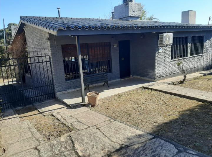 Casa · 171m² · 4 Ambientes · 1 Cochera