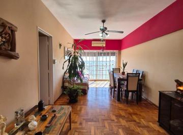 Departamento · 68m² · 4 Ambientes · Venta 4 Amb, Luminoso, Vista Abierta, Floresta