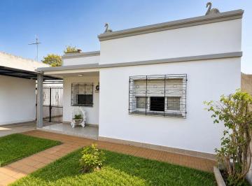 Casa · 120m² · 3 Ambientes · 1 Cochera · Venta Casa 3 Ambientes Florencio Varela