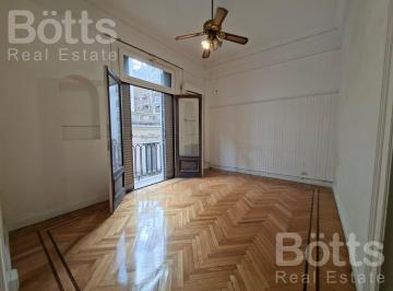 Departamento · 75m² · 3 Ambientes · Venta Semipiso Palermo Soho, Muy Luminoso, Ambientes Amplios, Bajas Expensas.