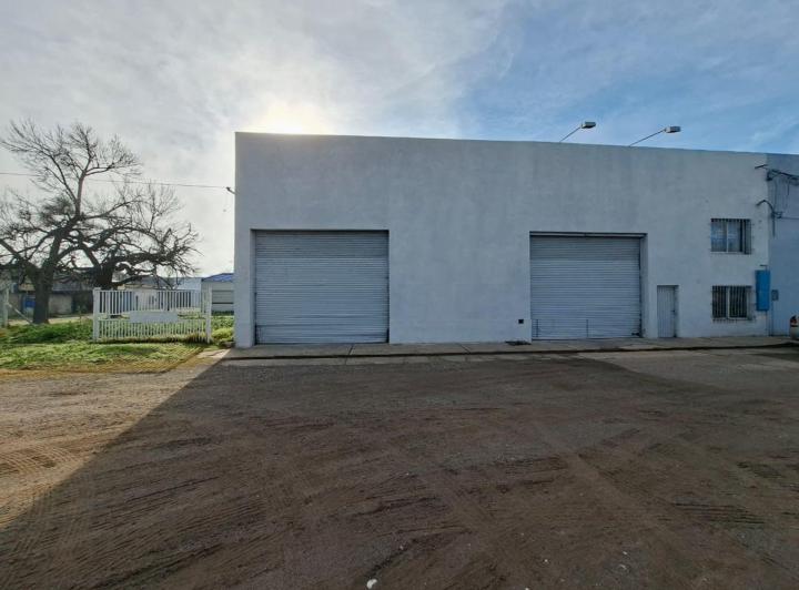 Bodega-Galpón · 616m²