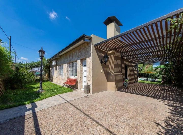 Casa · 140m² · 3 Ambientes · 1 Cochera