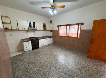 Casa de 3 ambientes, La Matanza · Casa 3 Ambientes con Patio y Terraza