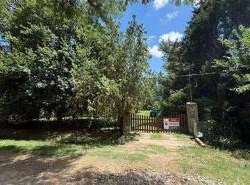 Casa · 167m² · 3 Ambientes · Casa Venta en Oliveros con Amplio Parque y Pileta