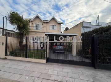 LNI-LNI-668_2 · Casa de 5 Ambientes en Venta en Excelente Ubicación Burzaco