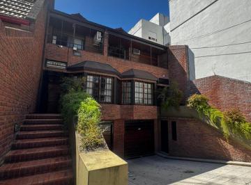 PH · 214m² · 5 Ambientes · 2 Cocheras · Excelente Triplex con Cochera Doble, Jardín y Parrilla en Belgrano R