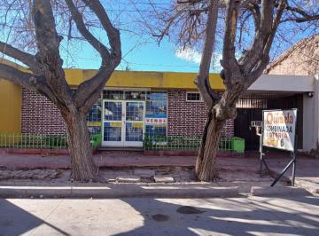 Casa · 194m² · 7 Ambientes · 1 Cochera · Casa con Local Comercial en Venta - Guaymallén