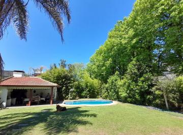 Casa · 250m² · 3 Dormitorios · 1 Cochera · Casa - San Isidro - Alquiler Temporario