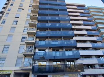 Departamento · 60m² · 2 Ambientes · Duplex - Frente Al Parque Sarmiento - 2 Balcones - Excelente Vista