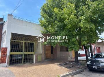 Casa · 115m² · 5 Ambientes · Casa Chalet en Venta en Martin Coronado, Tres de Febrero, G. B. a. Zona Oeste
