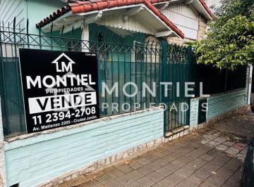 Casa · 80m² · 4 Ambientes · Casa Chalet en Venta en El Palomar, Morón, G. B. a. Zona Oeste