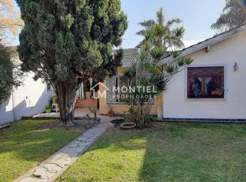 Casa · 196m² · 5 Ambientes · 2 Cocheras · Casa en Venta en El Palomar, Morón, G. B. a. Zona Oeste