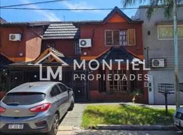 Casa · 84m² · 4 Ambientes · 1 Cochera · Casa Dúplex en Venta en El Palomar, Morón, G. B. a. Zona Oeste