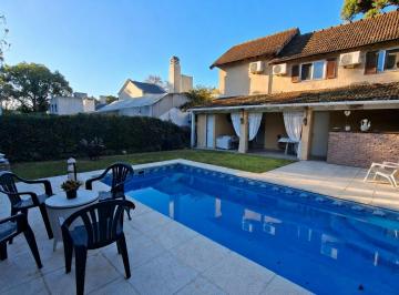 Casa · 155m² · 4 Ambientes · 2 Cocheras · Venta de Casa 4 Ambientes con Pileta y Playroom en Maschwitz Country Club