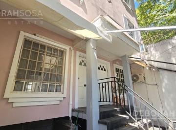 Casa · 115m² · 4 Ambientes · 1 Cochera · Triplex de 3 Dorm. en Alquiler en Villa Urquiza