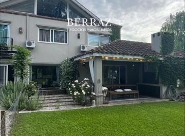 Casa · 304m² · 6 Ambientes · 3 Cocheras · Casa Venta 5 Dorm. Lote de 1059 m² Ayres de Pilar, Zona Norte