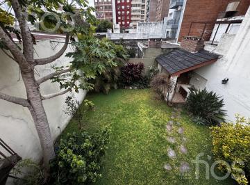 Terreno · 213m² · 5 Ambientes · 2 Cocheras · Venta Casa – Ideal Para Desarrolladora o Proyecto Inmobiliario en Abasto