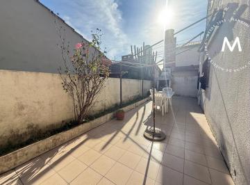 PH · 86m² · 4 Ambientes · 1 Cochera · Apto Crédito - PH Multifamiliar en Venta de 5 Ambientes con Patio y Cochera - Villa Ballester