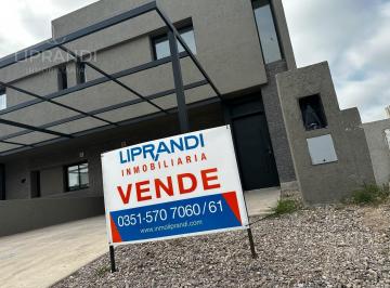 Casa · 150m² · 3 Ambientes · Posesion 4 Meses - Escucha Propuestas - Seguridad 24 Hs.