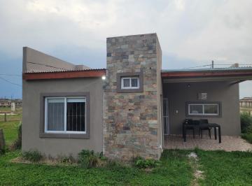 Casa · 58m² · 3 Ambientes · 1 Cochera · Venta Casa 3 Ambientes Pileta Finca Don Eugenio II, General Rodríguez