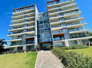 Departamento · 160m² · 4 Ambientes · 2 Cocheras · De Categoria - C/ 2 Cocheras - Dependencia de Servicio - Amenities