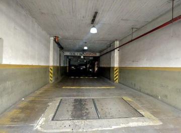 Garage · 15m² · Venta de Cochera Fija y Cubierta en Flores