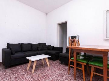 Casa · 82m² · 4 Ambientes · 1 Cochera · Venta Casa 2 Dorm, Garage y Local Ap. Cred - Lanus E.