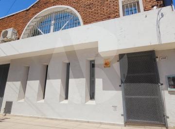 Depósito · 320m² · 2 Cocheras · Venta Galpón Deposito en General San Martin Excelente Ubicación.