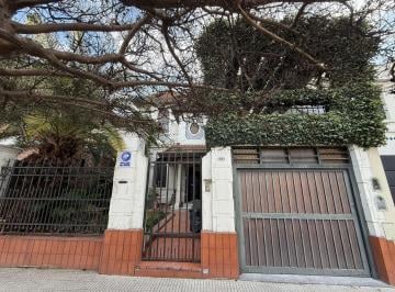 Casa · 211m² · 7 Ambientes · 1 Cochera · Alquiler Casa 6 Ambientes en Villa Devoto