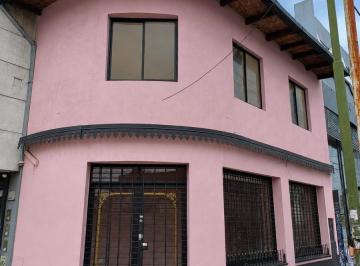 Local comercial · 75m² · 3 Ambientes · Local en Dos Plantas