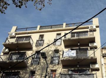 Departamento · 44m² · 2 Ambientes · 1 Cochera · Departamento - San Fernando