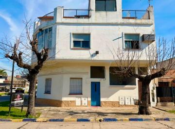 Departamento de 3 ambientes, Ituzaingó · Departamento de 2 Ambientes en Segundo Piso con Amplia Terraza - Ituzaingó Norte