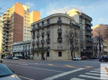 Departamento · 90m² · 5 Ambientes · Departamento en Venta - 3 Dorm. 2 Baños - 120 m - Caballito