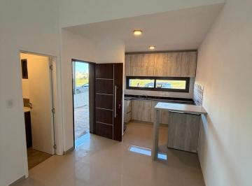 Casa · 75m² · 3 Ambientes · 1 Cochera · Casa en Docta Boulevard