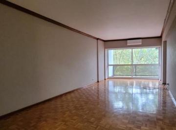 Departamento · 121m² · 4 Ambientes · Palermo 4 Ambientes, Al Frente, Balcon, con Dependencia. Excelente Ubicacion Sobre Av Santa Fe Frent