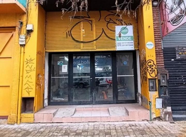 Local comercial · 240m² · 1 Ambiente