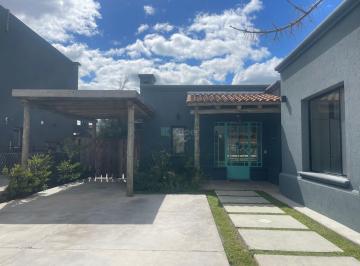 Casa · 150m² · 4 Ambientes · Alquiler Casa 4 Amb Barrio San Gabriel, Villanueva, Tigre