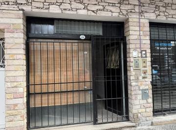 Local comercial · 60m² · 2 Ambientes · Local en Barrio Chino