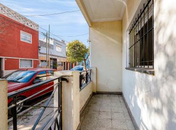 PH · 61m² · 3 Ambientes · PH 3 Ambientes a Refaccionar con Terraza y Entrada Independiente – Flores