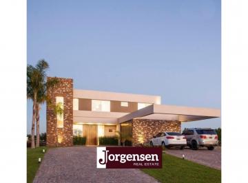 Casa de 6 ambientes, Escobar · Vista Al Lago - Acepta Permuta
