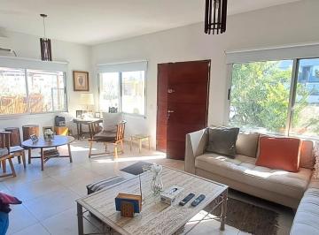 Casa · 165m² · 4 Ambientes · 2 Cocheras · Casa 4 Amb Pileta en Ingeniero Maschwitz Alquiler