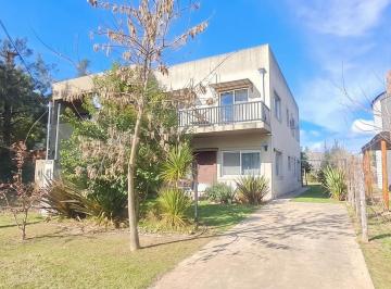 Casa · 165m² · 4 Ambientes · 2 Cocheras · Casa 4 Amb Pileta en Ingeniero Maschwitz Alquiler