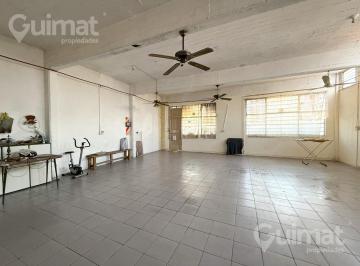 PH · 210m² · 4 Ambientes · 230 m² PH Vivienda o Comercial Sin Expensas V Pueyrredón Limite V Urquiza