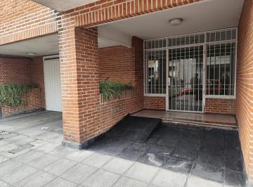 Departamento · 51m² · 3 Ambientes · 1 Cochera · Venta Dpto. 3 Amb con Balcon Al Frente y Espacio Guardacoche.