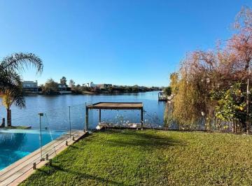 Casa · 390m² · 6 Ambientes · 4 Cocheras · Destacada Propiedad en Alisos Al Agua en Venta
