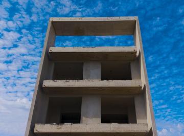 Departamento · 40m² · 2 Ambientes · Departamento en Construcción - Venta 1 Dormitorio - Contrafrente - 45 m - Pozo - Av 7 - La Plata
