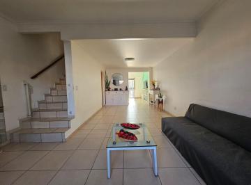 Casa · 140m² · 4 Ambientes · 1 Cochera · Casa en Venta,4amb en San Fernando