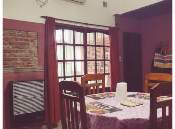 PH · 85m² · 4 Ambientes · PH en Venta - 2 Dorm. 2 Baños - Valentín Alsina